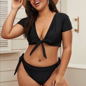 Knot front short sleeve swimsuit from SHEIN 2x